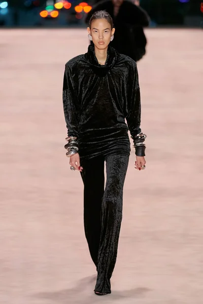 Look 40
